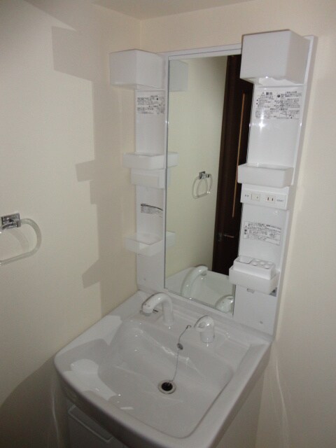 物件内観写真9　(洗面)