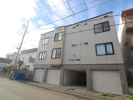 ア－クコ－ト福住外観写真