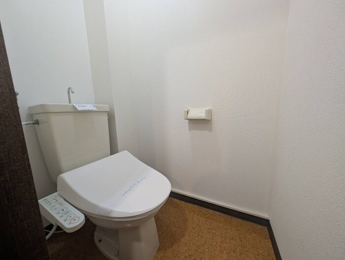 物件内観写真13　(トイレ)