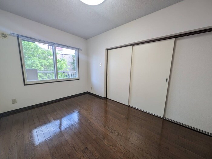 物件内観写真18　(居室)