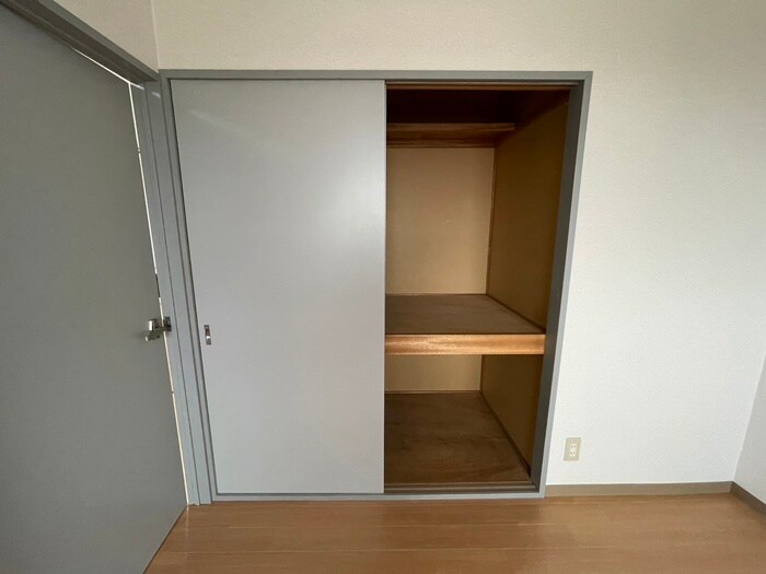 物件内観写真11　(収納)