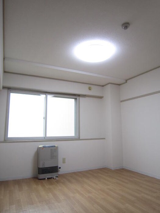 物件内観写真5　(居室)