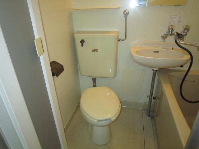 物件内観写真11　(トイレ)
