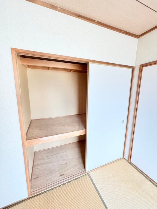 物件内観写真18　(収納)