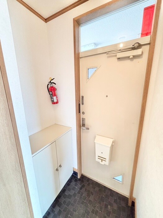 物件内観写真21　(玄関)