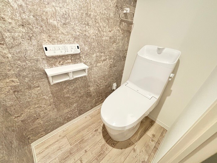 物件内観写真13　(トイレ)