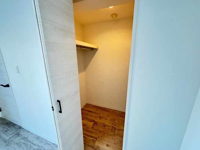 物件内観写真18　(収納)