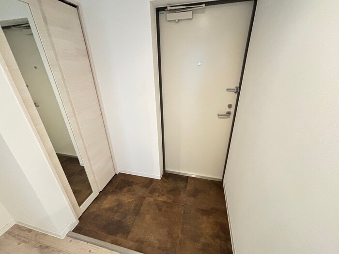 物件内観写真19　(玄関)