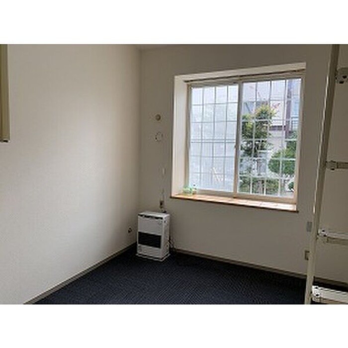 物件内観写真3　(居室)