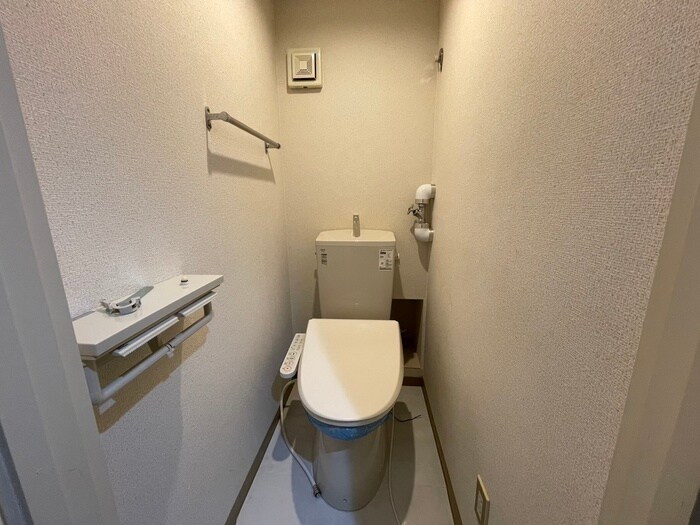 物件内観写真7　(トイレ)