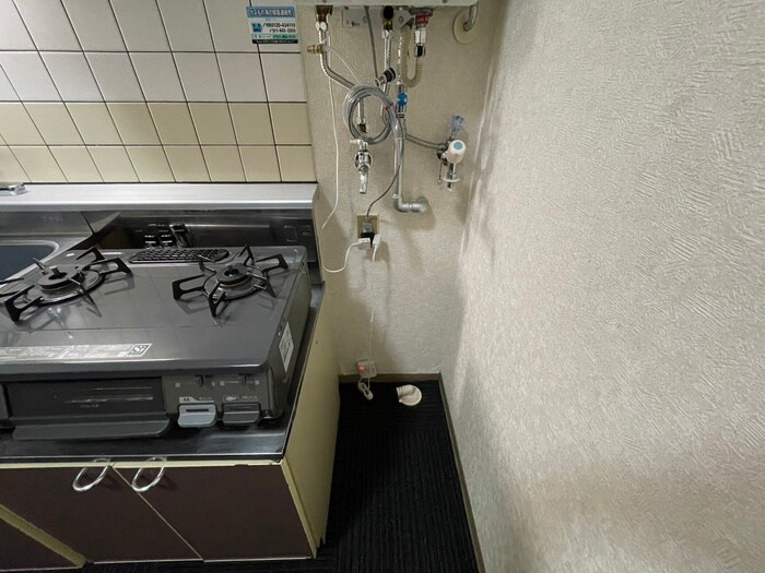 物件内観写真10　(洗濯機置場)