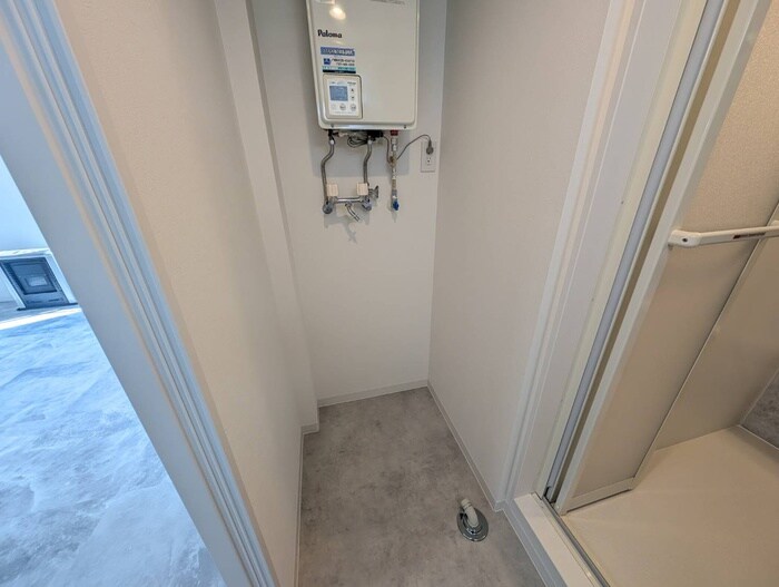 物件内観写真14　(洗濯機置場)