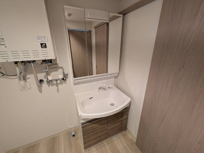 物件内観写真16　(洗面)