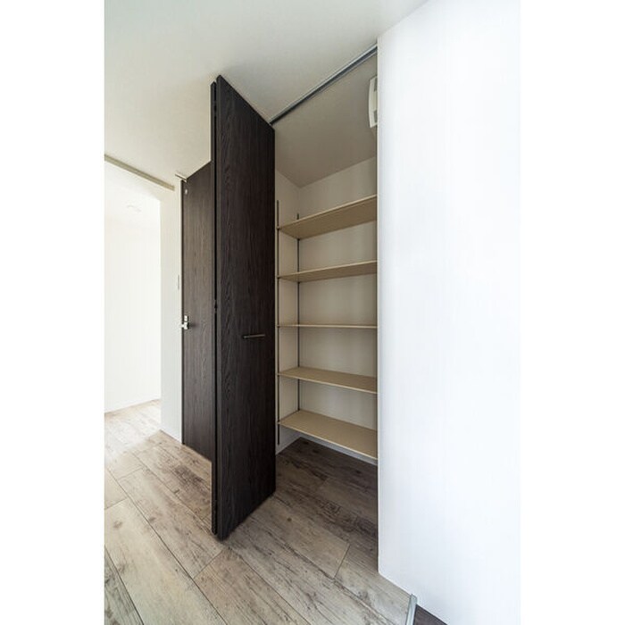 物件内観写真15　(靴箱)