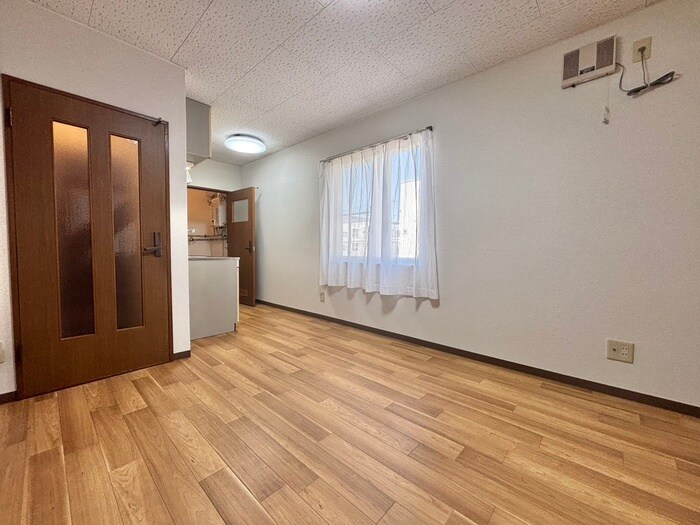 物件内観写真10　(居室)