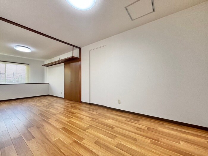 物件内観写真12　(居室)