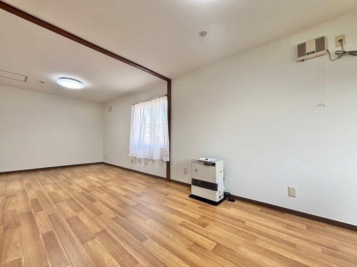 物件内観写真14　(居室)