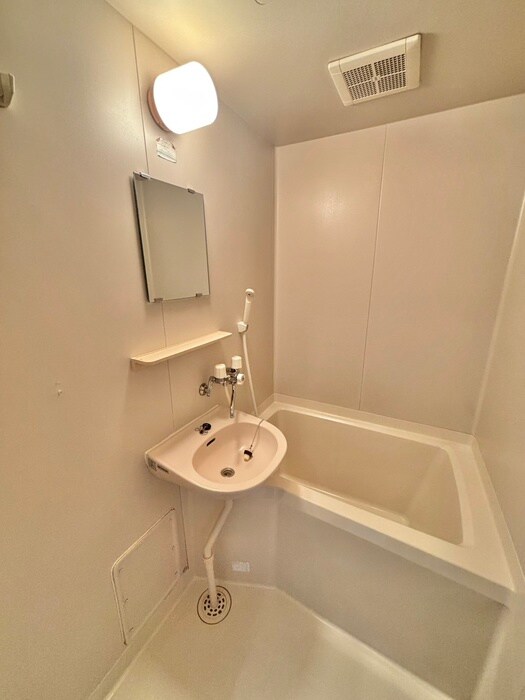 物件内観写真16　(バス／シャワールーム等)