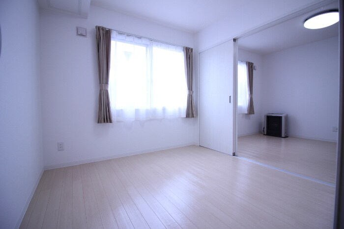 物件内観写真21　(居室)