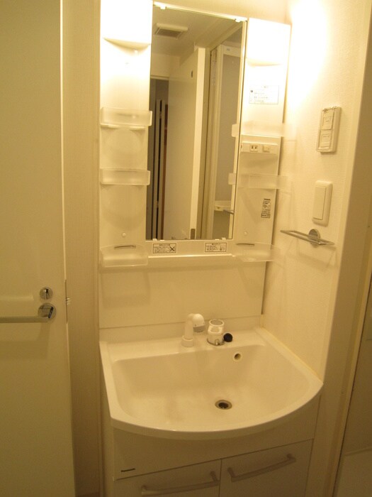 物件内観写真10　(洗面)