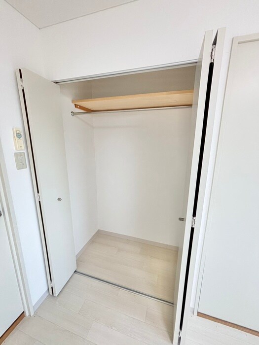 物件内観写真18　(収納)