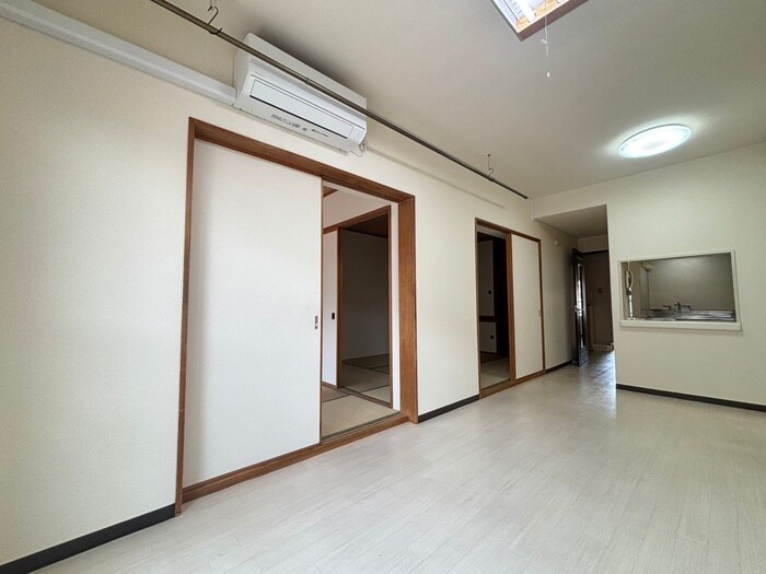 物件内観写真8　(居室)