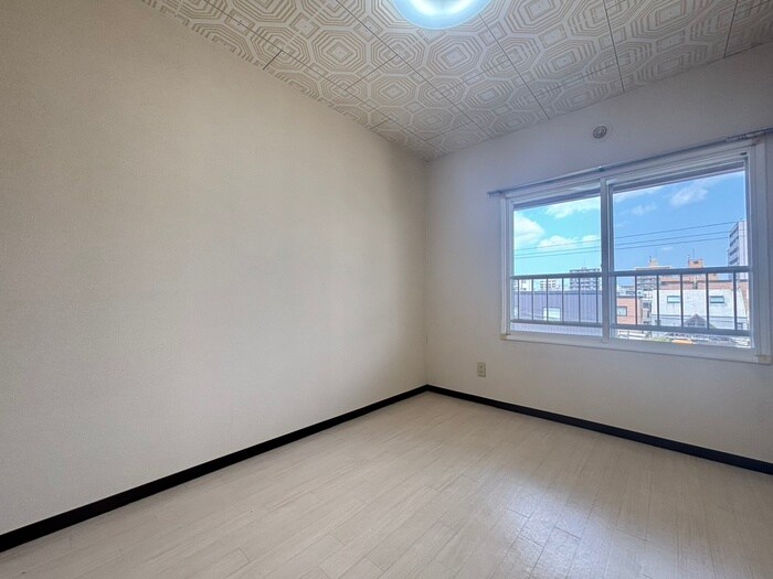 物件内観写真12　(居室)