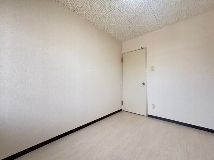 物件内観写真13　(居室)