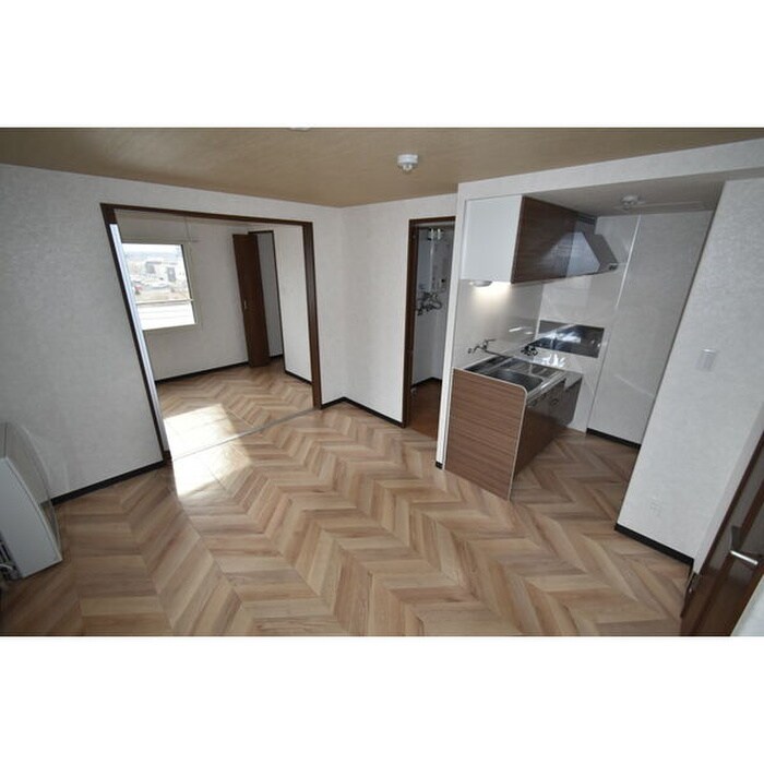 物件内観写真8　(居室)