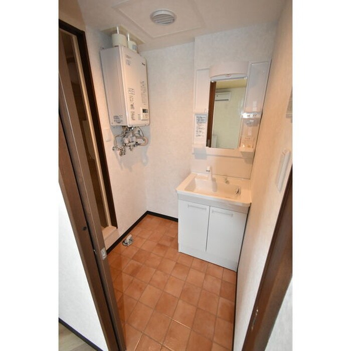 物件内観写真12　(洗面)