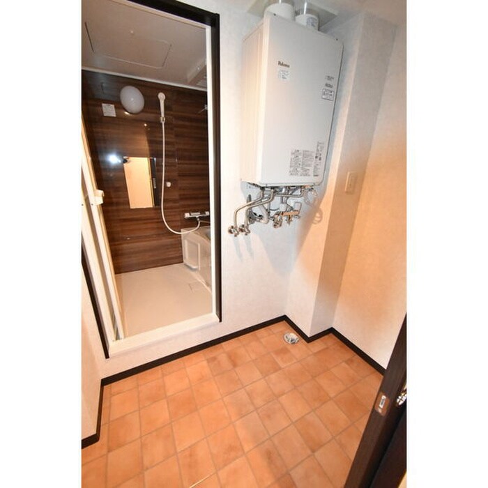 物件内観写真12　(洗面)