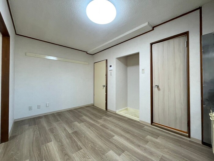 物件内観写真9　(居室)