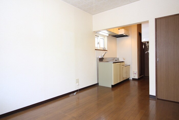 物件内観写真9　(居室)