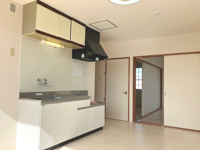 物件内観写真8　(居室)