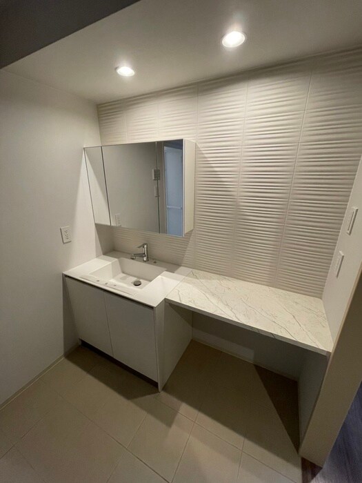 物件内観写真14　(洗面)