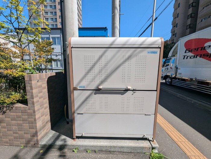 物件外観写真6　(建物設備)