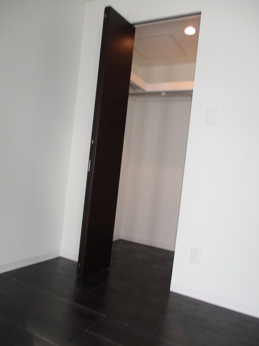 物件内観写真7　(収納)