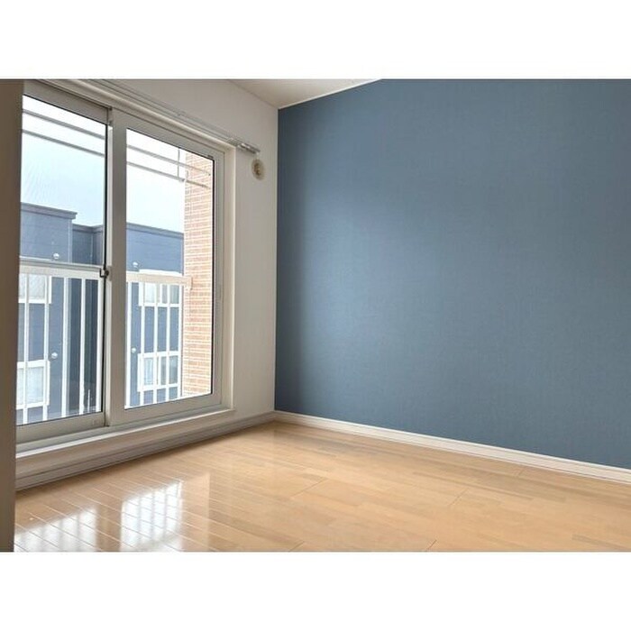 物件内観写真4　(居室)