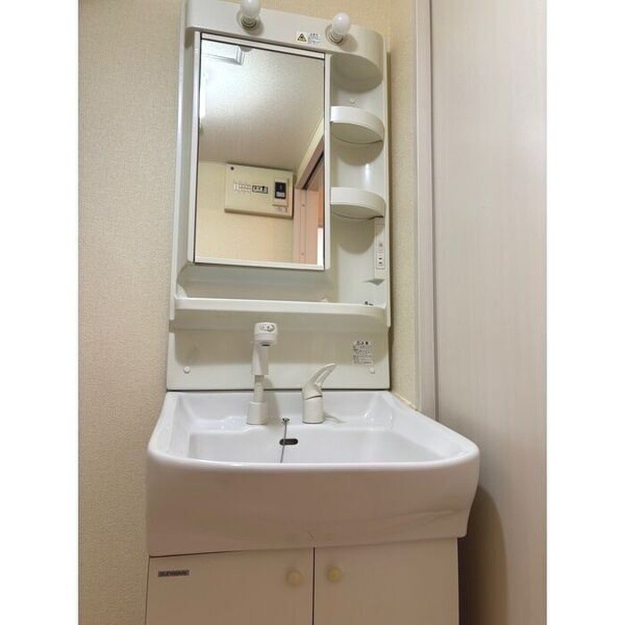 物件内観写真8　(洗面)