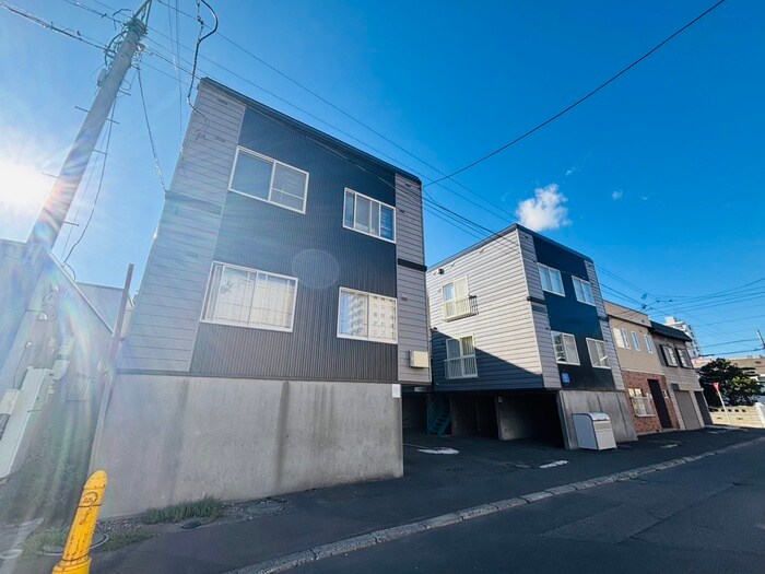 物件外観写真2　(外観写真)