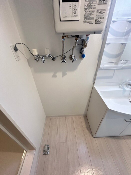 物件内観写真18　(洗濯機置場)