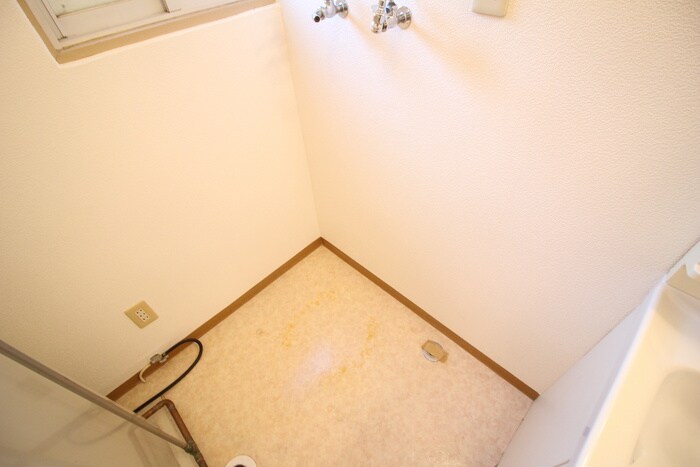 物件内観写真19　(洗濯機置場)