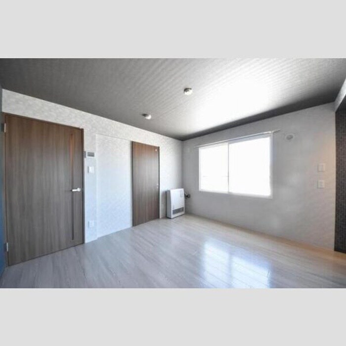 物件内観写真2　(居室)