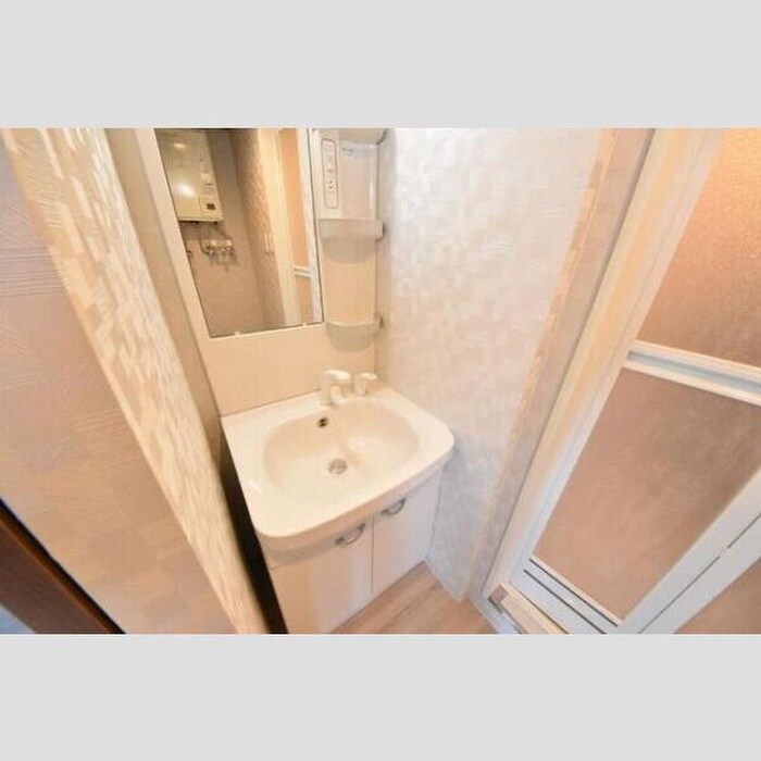 物件内観写真8　(洗面)