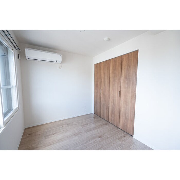 物件内観写真8　(居室)