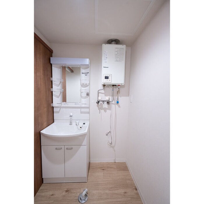 物件内観写真11　(洗面)