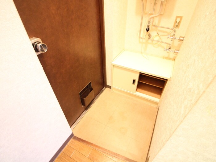 物件内観写真15　(玄関)