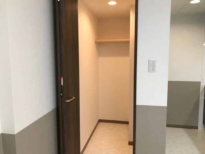 物件内観写真10　(収納)