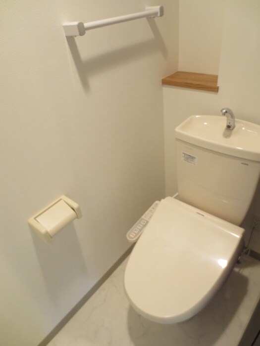 物件内観写真15　(トイレ)