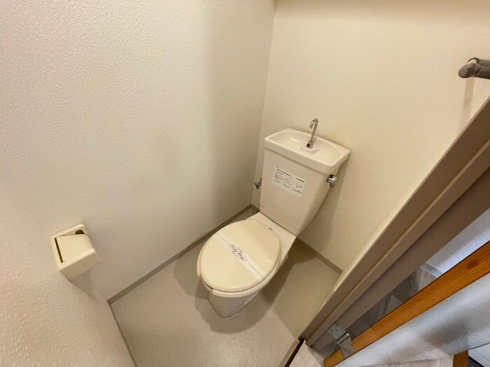 物件内観写真13　(トイレ)